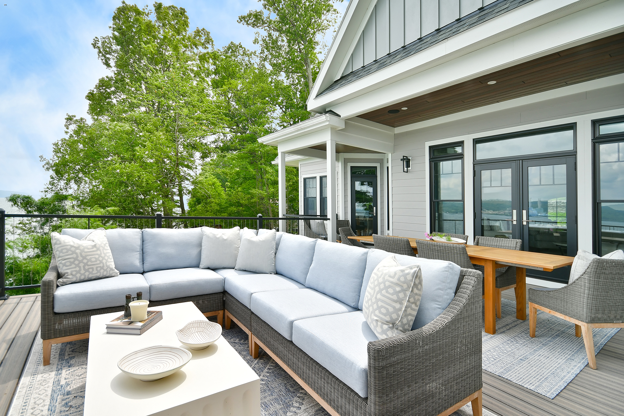 Outdoor Living Decorator Saginaw
